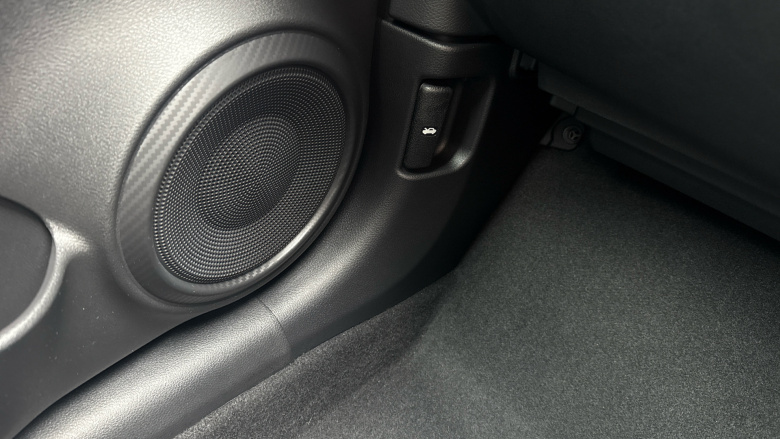 Nissan Juke 1.0 DiG-T Tekna 5dr Petrol Hatchback